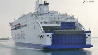 4K Brittany Ferries Ferry EFlexer quotSalamancaquot à Cherbourg en provenance de Portsmouth [upl. by Vanhomrigh]