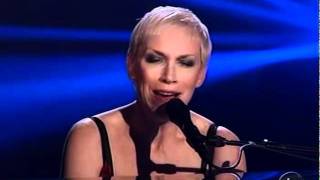 Annie Lennox  Why live at the AMAs and award presentation [upl. by Atterrol]