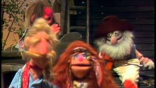 The Muppets show  Borneo Bay español latino [upl. by Williamsen747]