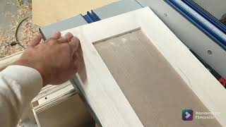 Routing cabinet door edges [upl. by Marita]