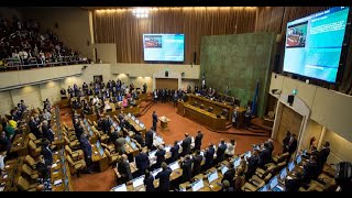 Senadores oficialistas en polémica por proyecto de postnatal [upl. by Ydniw]