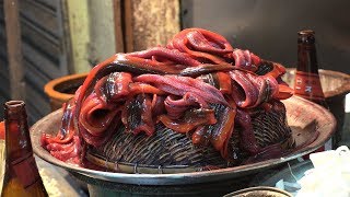 TRADITIONAL Taiwan Street Food Tour of Tainan EEL Noodles amp Milk Fish [upl. by Arahahs]