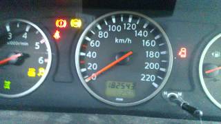 Nissan Xtrail 22 dci Cold Start 25c [upl. by Eyllek999]