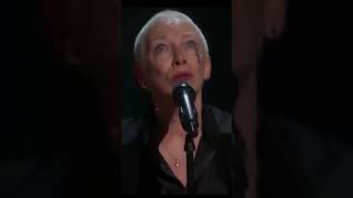 Annie Lennox singing Sinéad O Connors quotNothing Compares 2 Uquot and calling out ARTISTS FOR CEASEFIRE [upl. by Drusus]