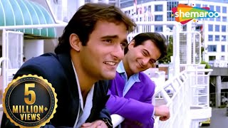 Aaina Bataa Kaise  Mohabbat 1997  Sanjay Kapoor  Akshaye Khanna  Popular Hindi Song [upl. by Icyak]