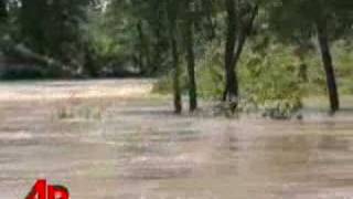 Raw Video Aftermath of Ill Levee Break [upl. by Cilla]