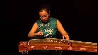 Chinese classical music for zither guzheng solo 漢宮秋月by Liu Fang 劉芳 [upl. by Judy874]