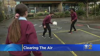 Researchers In Britain Study Effects Of Air Pollution On Childrens Health [upl. by Grantland713]