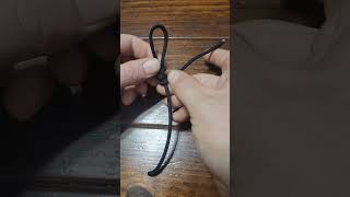 SIMPLE PARACORD LANYARD paracord survival [upl. by Llenart428]