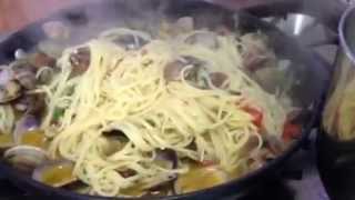 Linguine alle vongole veraci di Lillo   by Lillo C [upl. by Toole]