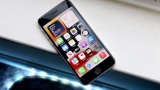 iPhone SE 2022 In LATE 2023 Review [upl. by Tnecillim832]