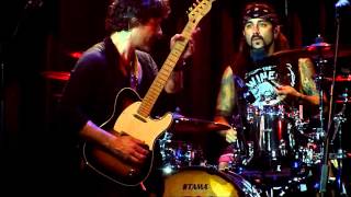 The Winery Dogs  quotFooled around and fell in lovequot HD Madrid 22092013 [upl. by Ivets65]