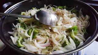 Karele ki sabji kaise banate hain  Karele ki sabji ki recipe  करेले की सब्जी [upl. by Yetti]