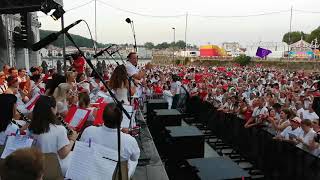 Fêtes de Bayonne 2019  quotla Peña Baionaquot par lHarmonie bayonnaise à louverture [upl. by Ahsillek640]