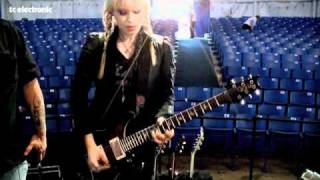 Orianthi shows off some of her amazing guitar tones [upl. by Arba]