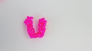 Rainbow Loom Letter U Charm  Anhänger LoomBands Buchstabe U auf dem Webrahmen  deutsch [upl. by Adriell]