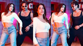 Janhvi Kapoor amp Tiger Shroff Dance For Hum Aaye Hain Song Ganapath  Janhvi Kapoor Dance Video [upl. by Dara820]