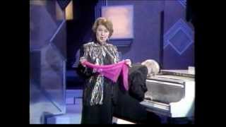 PATRICIA ROUTLEDGE sings I want to sing in Opera [upl. by Sartin350]