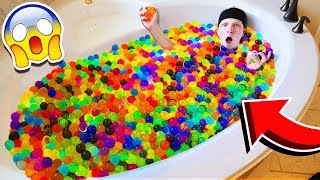 1000 GIANT ORBEEZ VS MY BATHTUB [upl. by Annahs561]