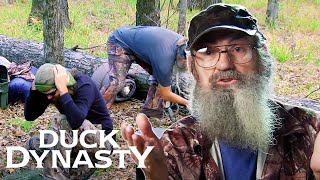 How to Survive Camping with the Robertsons S3  Duck Dynasty [upl. by Yekcaj]