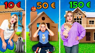 10€ VS 50€ VS 150€ pour Construire Une Cabane Effrayante DHalloween En CARTON  Budget Challenge [upl. by Htepsle]