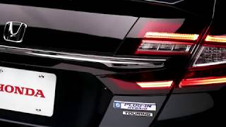 La toute nouvelle Honda Clarity hybride rechargeable 2018 [upl. by Chaiken]