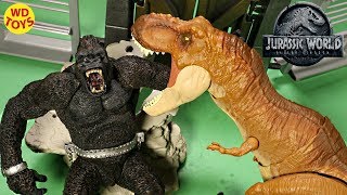 NEW Jurassic World Thrash N Throw Tyrannosaurus Rex Unboxing Fallen Kingdom King Kong Vs Mattel [upl. by Nollahs]