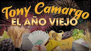 Tony Camargo  El Año Viejo Letra Oficial [upl. by Enajiram]