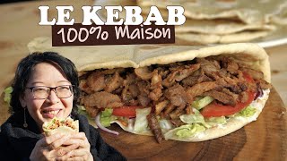 Kebab 100 maison avec viande marinée grillée pain pita sauce blanche salade tomate oignon [upl. by Latton]