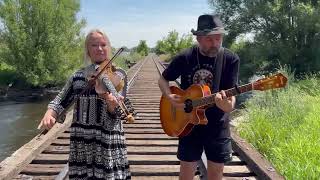 Martine Kraft amp Nils Jam on the Railroad Tracks [upl. by Ansilme717]