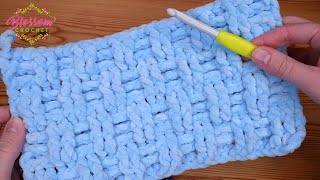 EASIEST Crochet Blanket For Bulky Yarn  How to Crochet The Mini Weave Stitch Chenille Yarn [upl. by Thorne]