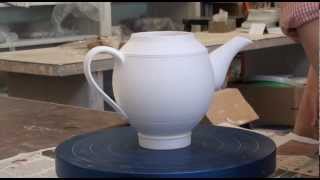 104Glazing 3 Teapots with HsinChuen Lin [upl. by Mohl155]