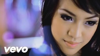 Vania Larissa  Rahasia Video Clip [upl. by Rape]