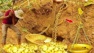 OMG Lucky Lucky Day Mining Gold  Finding and digging gold [upl. by Reger]