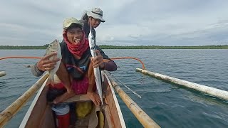 Traditional handline fishing Ibatibang klaseng isda Ang aming nahuli [upl. by Malcom928]