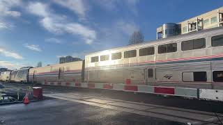 4K Amtrak Coast Starlight with P42DC leader passes 67th Street crossing  Emeryville CA [upl. by Alegnasor]