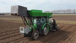 Lelies planten  DeutzFahr Agrotron 485  Planting lilies  Loonbedrijf Ysselsteyn [upl. by Ecaidnac]