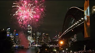 सिडनी नए साल की शुरुआत 2024 रात 9 बजे की Sydney New Year Fireworks 2024 at 9PM [upl. by Thorwald]