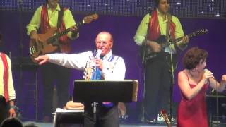 Renzo Arbore amp lochestra italiana  Cacao meravigliao Live  Verdevento 2014  Cassino [upl. by Bowles]