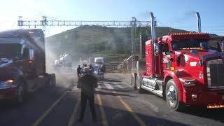 kenworth t680 vs t800 arrancones chignahuapan 2023 camion tractor trailer carreras mexico [upl. by Adnouqal]