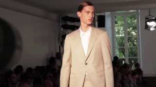 Le défilé Jil Sander homme printempsété 2014 à Milan [upl. by Nananne]