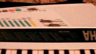 Vintage 1988 Yamaha SHS200 Keytar FM Digital MIDI Keyboard [upl. by Rudy355]