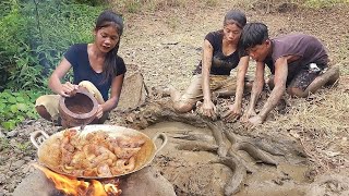 Amazing Catch many fish underground for survival food Cooking fish for food Chicken head curry [upl. by Rodrique86]