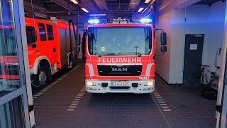 Die Freiwillige Feuerwehr Freiburg rückt aus [upl. by Kurr377]