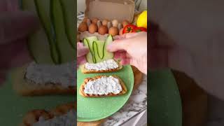 salmon cream cheese sandwich quickrecipes quickrecipes quickandeasy creamcheese foodieperson [upl. by Landre710]