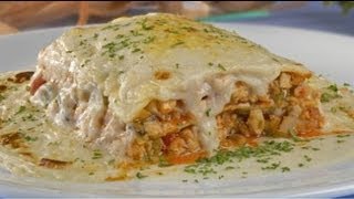 Receta de Lasagna con pollo y espinacas [upl. by Ahsekahs]