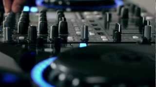 Denon DJ SC2900 Feature Overview [upl. by Zanahs]