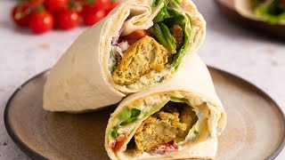 Falafel Wrap mit der leckersten Soße [upl. by Lasyrc]