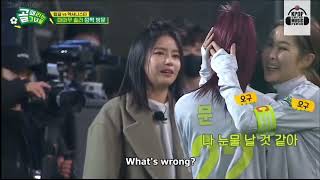 Eng Sub moonbyul reaction when solar visit her at shooting stars 😂😘 [upl. by Gutow695]