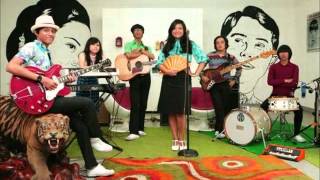 White Shoes amp The Couples Company  Kisah dari Selatan Jakarta [upl. by Acinoryt]